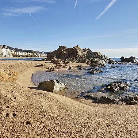 Vivalidays Merce - - Costa Brava Apartman